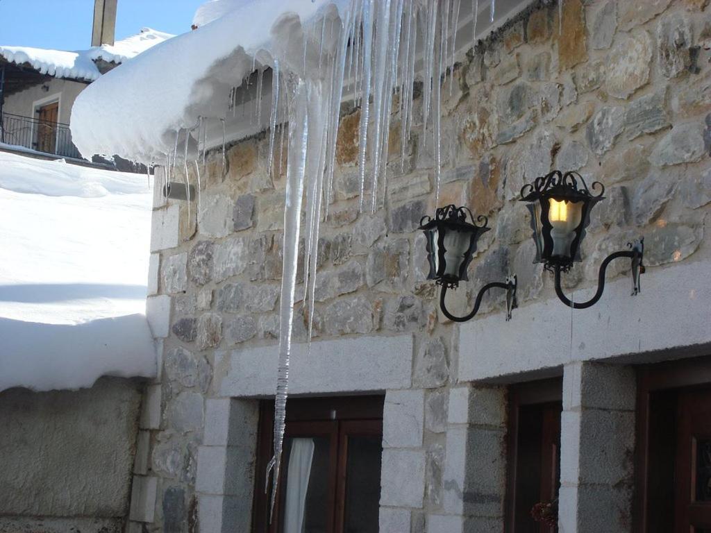 Ξενωνασ Σελινουντα Hotel Kosmás Exterior foto