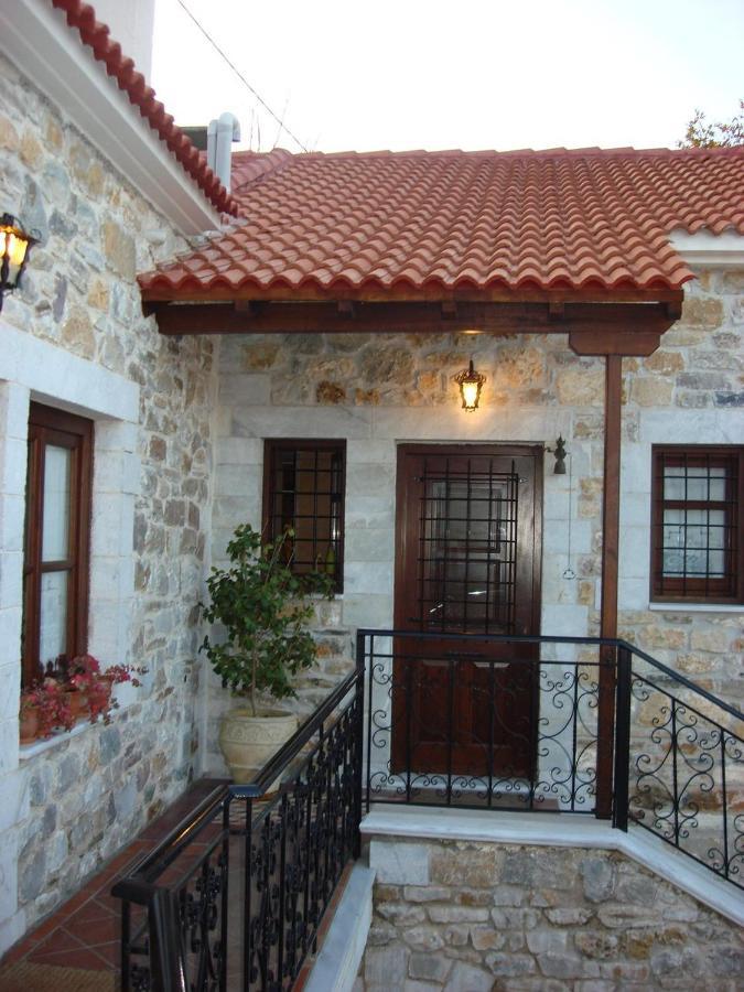 Ξενωνασ Σελινουντα Hotel Kosmás Exterior foto