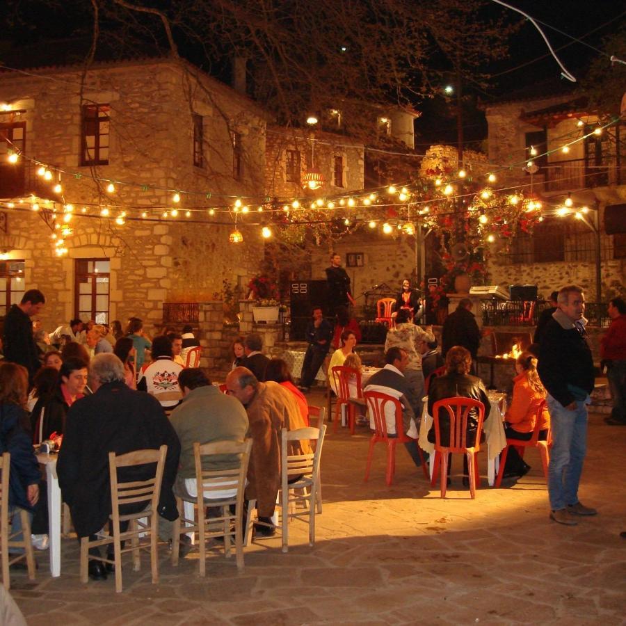 Ξενωνασ Σελινουντα Hotel Kosmás Exterior foto