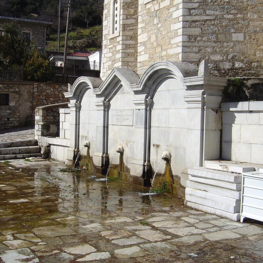 Ξενωνασ Σελινουντα Hotel Kosmás Exterior foto