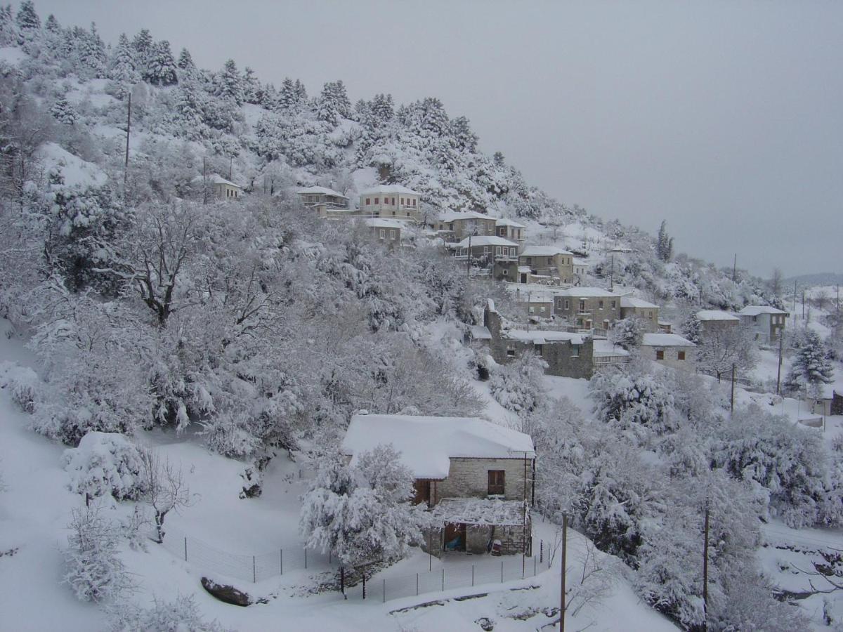 Ξενωνασ Σελινουντα Hotel Kosmás Exterior foto